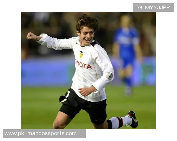 痞帅型足球球星盘点：那些在球场内外都魅力十足的足球巨星